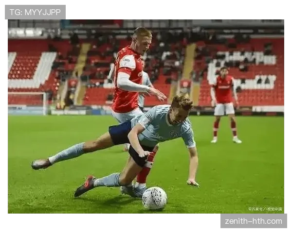 足球联赛焦点战：强强对话点燃赛场，竞争力升级引关注