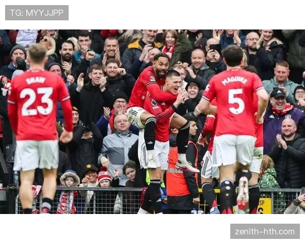 曼联关键比赛抗压能力不足,争四形势面临考验 曼联关键比赛抗压能力不足,争四形势面临考验